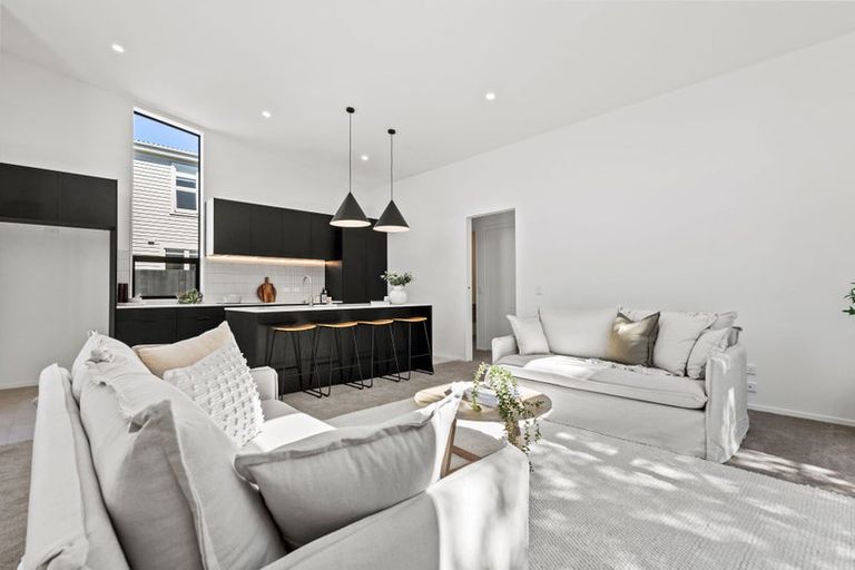 Photo of property in 207a Weston Road, St Albans, Christchurch, 8052