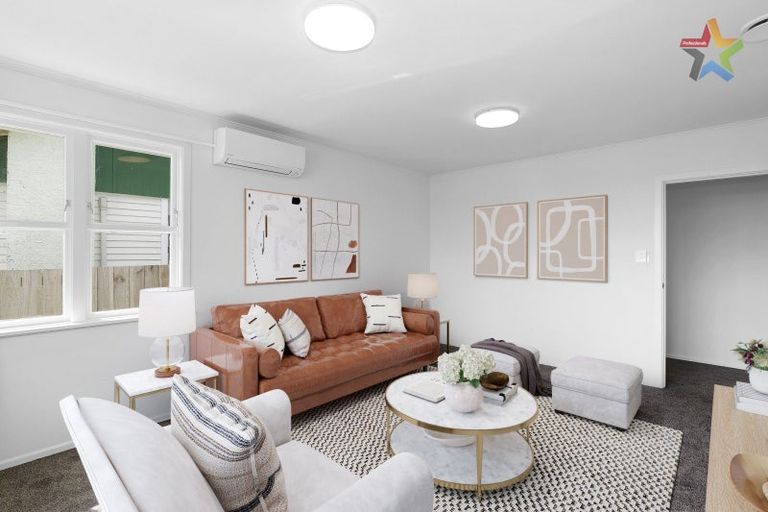 Photo of property in 5 Balmain Street, Newlands, Wellington, 6037