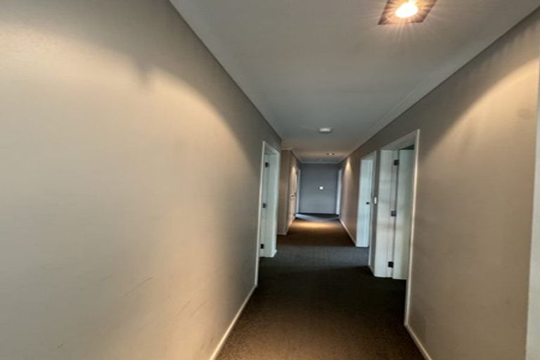 Photo of property in 17 Denham Court, Flagstaff, Hamilton, 3210