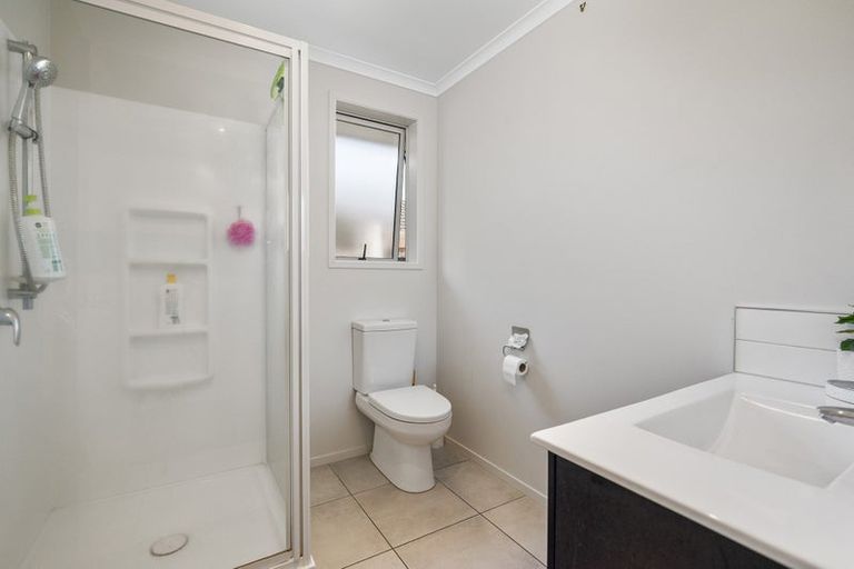 Photo of property in 27 Waterside Drive, Pyes Pa, Tauranga, 3112