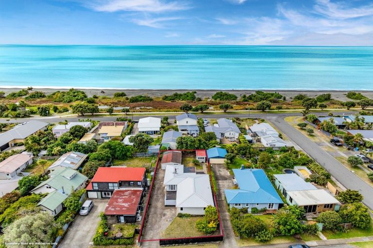 Photo of property in 19 Shrimpton Road, Haumoana, 4102