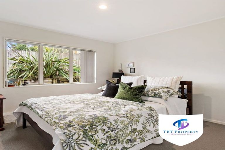 Photo of property in 20 Ksenia Drive, Flat Bush, Auckland, 2019