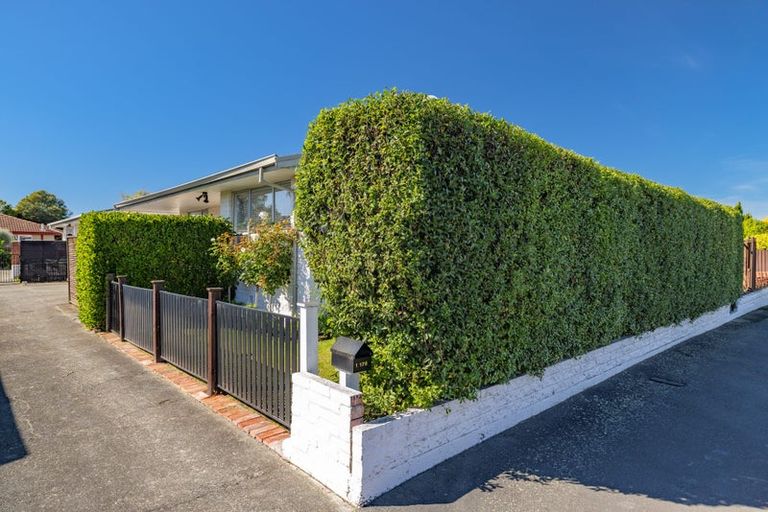 Photo of property in 1/176 Grimseys Road, Redwood, Christchurch, 8051