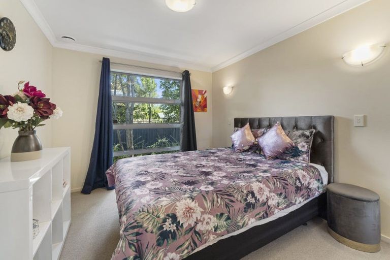 Photo of property in 185 Te Moana Road, Waikanae, 5036