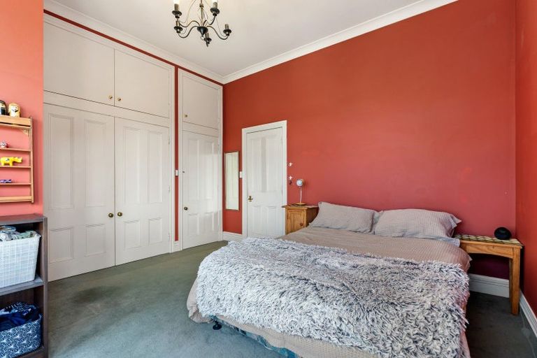 Photo of property in 25 Sutherland Crescent, Melrose, Wellington, 6023