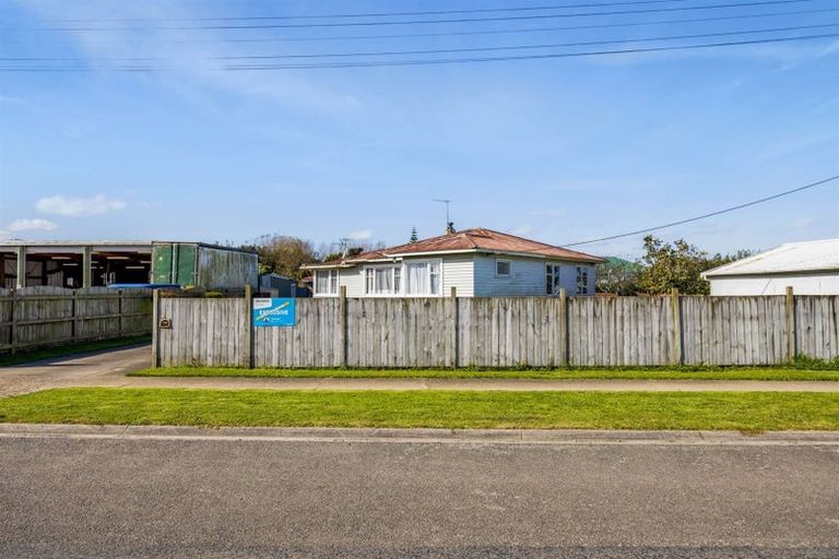 Photo of property in 17 Tuke Street, Normanby, Hawera, 4614