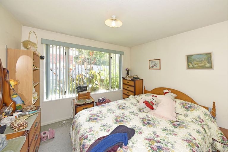 Photo of property in 22 Newnham Terrace, Upper Riccarton, Christchurch, 8041