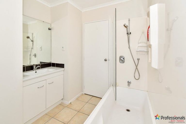 Photo of property in 283 Mahia Road, Weymouth, Auckland, 2103