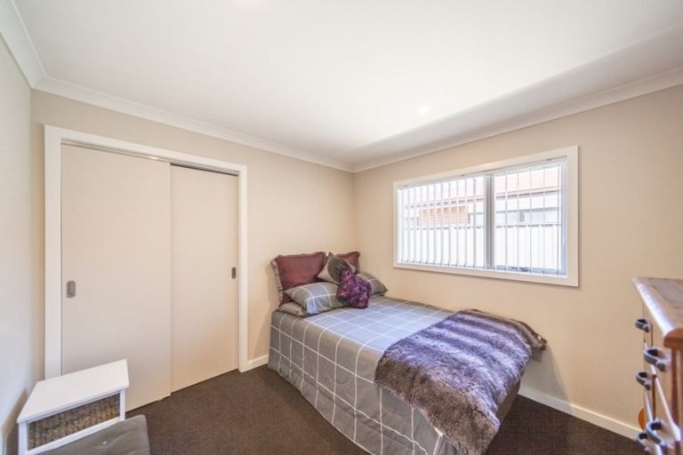Photo of property in 15 Aspiring Drive, Poraiti, Napier, 4112