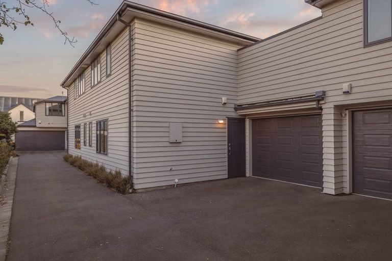 Photo of property in 2/72 Purchas Street, St Albans, Christchurch, 8014
