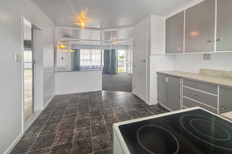 Photo of property in 2/404 Gloucester Street, Taradale, Napier, 4112