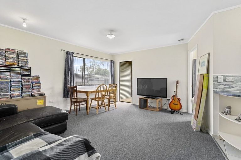 Photo of property in 125 Bruce Mclaren Road, Henderson, Auckland, 0612