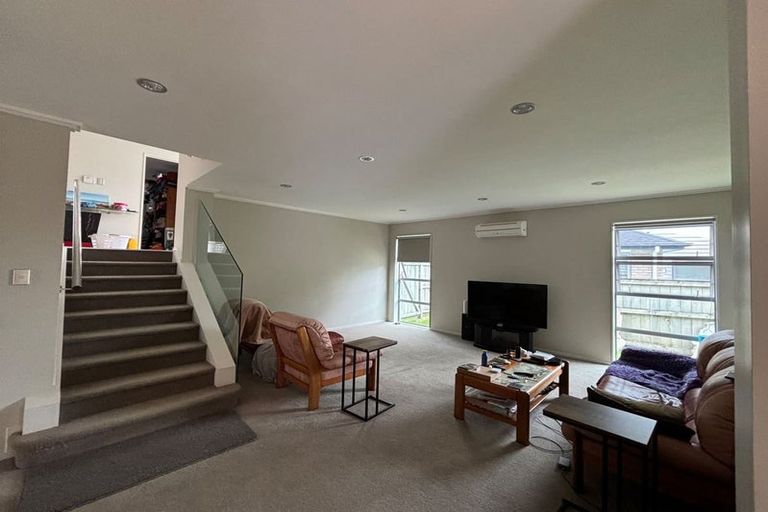 Photo of property in 28 Bur Oak Terrace, Schnapper Rock, Auckland, 0632