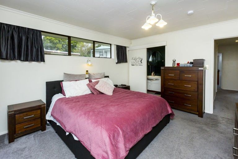 Photo of property in 18d Arnot Avenue, Clouston Park, Upper Hutt, 5018