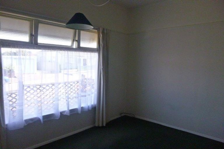Photo of property in 30 Rhodes Street, Newtown, Wellington, 6021