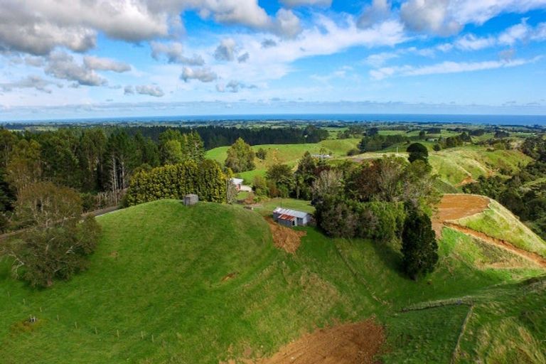 Photo of property in 483 Upper Pitone Road, Pitone, New Plymouth, 4374