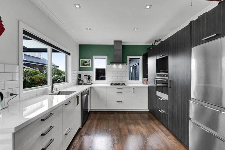 Photo of property in 2 Northpoint Way, Bell Block, New Plymouth, 4312