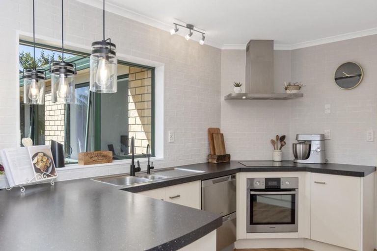 Photo of property in 7 Karia Grove, Papamoa Beach, Papamoa, 3118