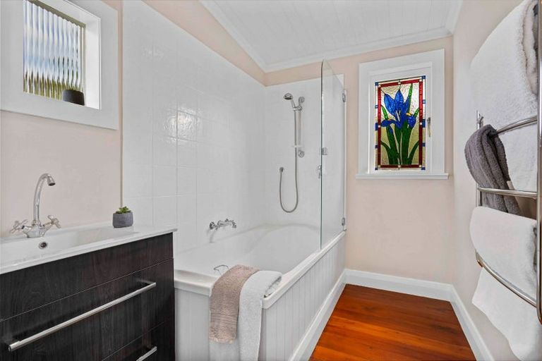 Photo of property in 229 Eskdale Road, Birkenhead, Auckland, 0626