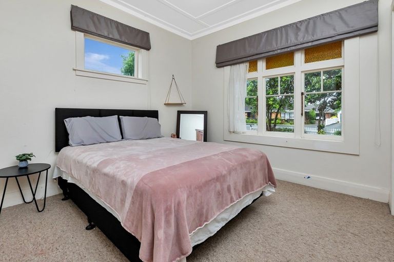 Photo of property in 8 Dinniss Avenue, Regent, Whangarei, 0112