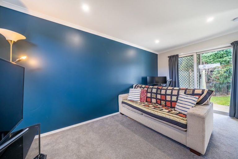 Photo of property in 12 Coates Grove, Silverstream, Upper Hutt, 5019