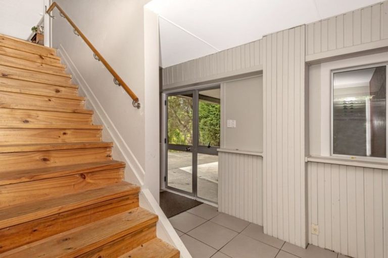 Photo of property in 35 Seddon Crescent, Whataupoko, Gisborne, 4010