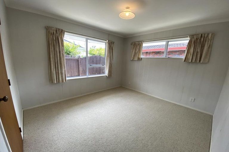 Photo of property in 9 Churchill Avenue, Hokowhitu, Palmerston North, 4410