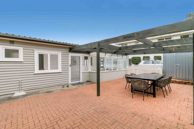 Photo of property in 26 Bucklands Beach Road, Bucklands Beach, Auckland, 2012