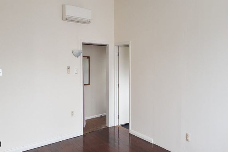 Photo of property in 160 Tiro Tiro Road, Levin, 5510