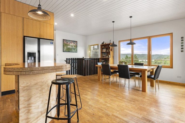 Photo of property in 21 Primrose Street, Raglan, 3225