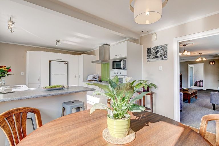 Photo of property in 17 Mclellan Street, Tawa, Wellington, 5028