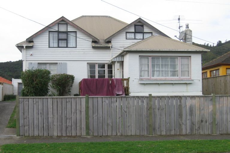 Photo of property in 12 Pringle Street, Taita, Lower Hutt, 5011