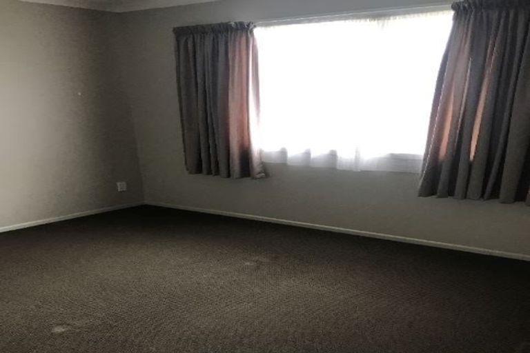 Photo of property in 98 Te Rangitautahanga Road, Turangi, 3334