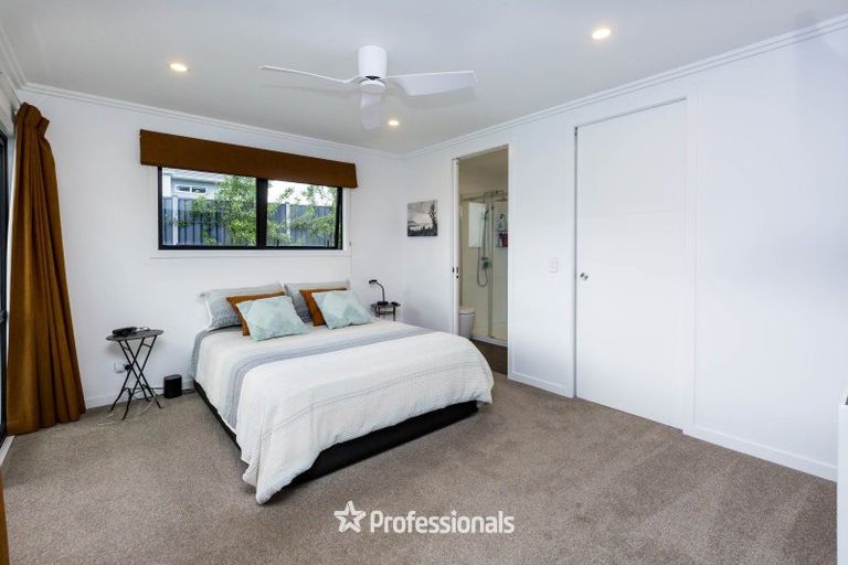 Photo of property in 15 Gilruth Road, Wallaceville, Upper Hutt, 5018