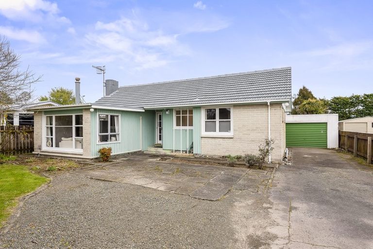 Photo of property in 26 Mazengarb Road, Paraparaumu Beach, Paraparaumu, 5032