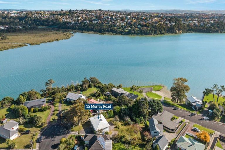 Photo of property in 15 Murray Road, Te Atatu Peninsula, Auckland, 0610