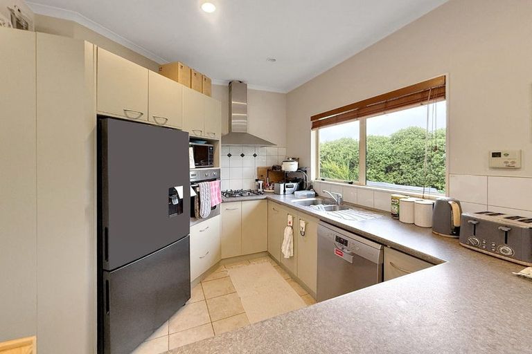 Photo of property in 107 Kentwood Drive, Woodridge, Wellington, 6037