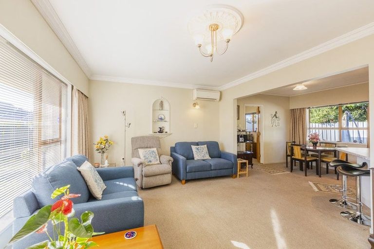 Photo of property in 1/17 Ngarimu Crescent, Taradale, Napier, 4112