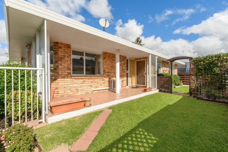 Photo of property in 482b Devonport Road, Tauranga South, Tauranga, 3112