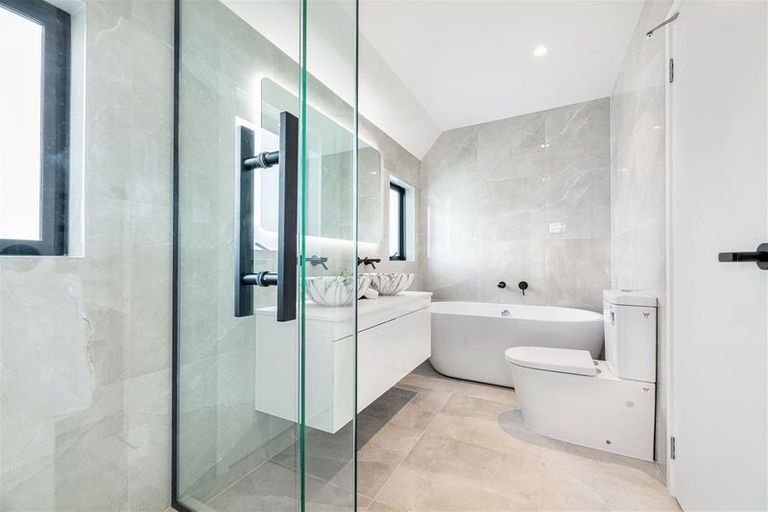 Photo of property in 14b Firth Road, Torbay, Auckland, 0630