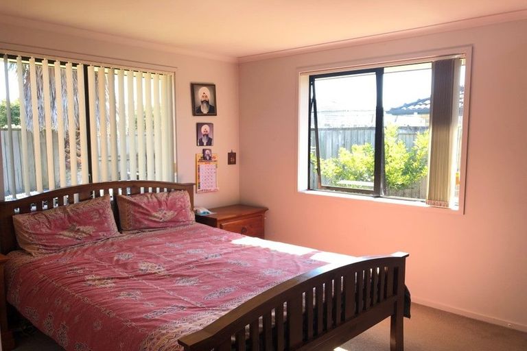 Photo of property in 111 Doncaster Drive, Papamoa Beach, Papamoa, 3118