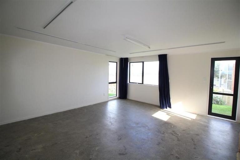 Photo of property in 7 Constable Lane, West Harbour, Auckland, 0618