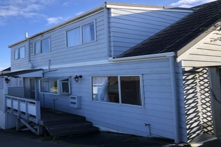 Photo of property in 1024 East Coast Road, Fairview Heights, Auckland, 0630