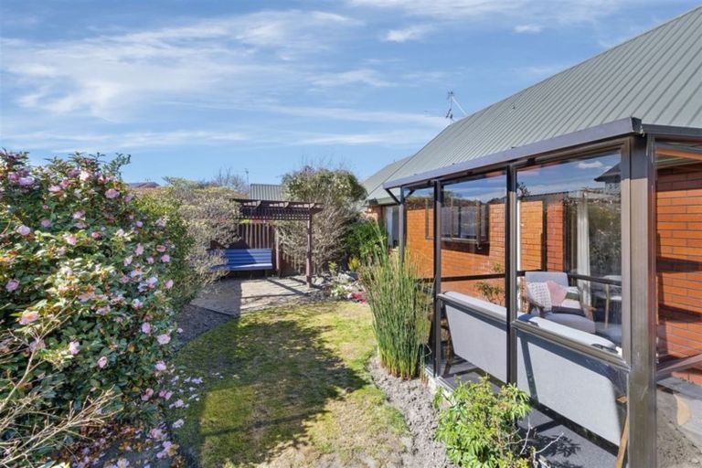 Photo of property in 1/6 Calverton Place, Halswell, Christchurch, 8025