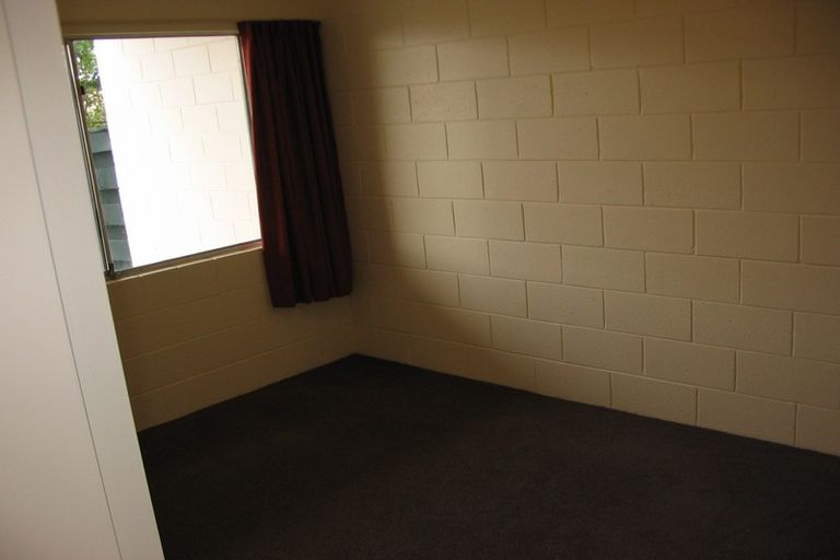 Photo of property in 2/219 Grant Road, Thorndon, Wellington, 6011