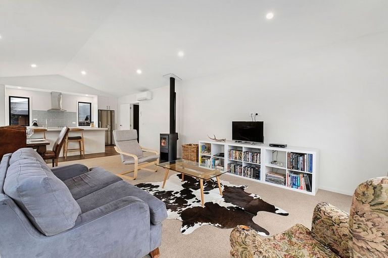 Photo of property in 3 Edna Lane, Lake Hawea, Wanaka, 9382