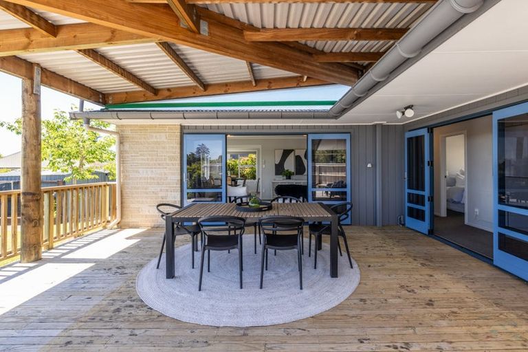 Photo of property in 144 Te Mata Road, Havelock North, 4130