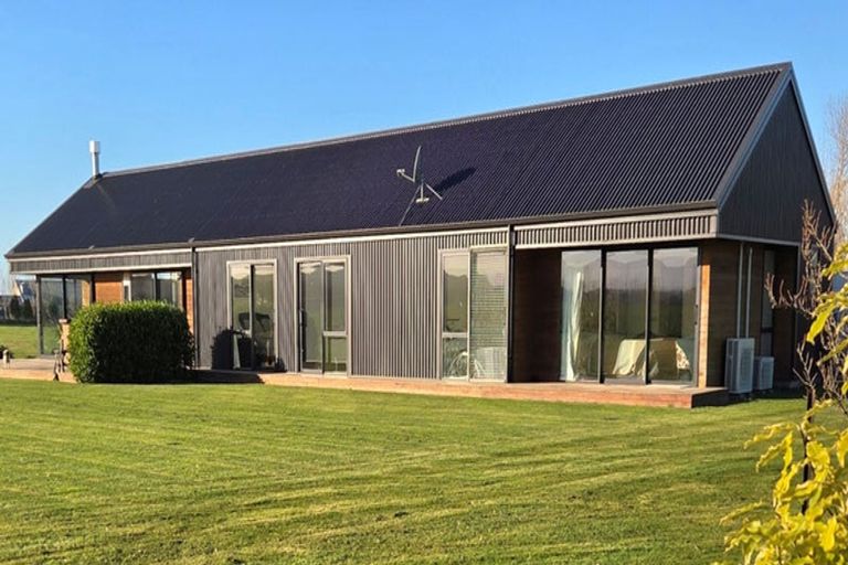 Photo of property in 48 Sherwood Road, Makikihi, Waimate, 7978