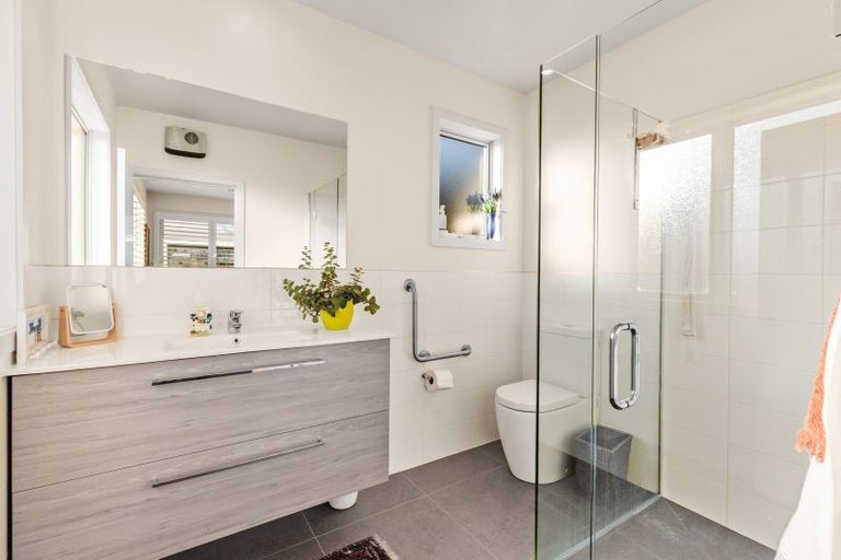 Photo of property in 4 Cascade Drive, Wanaka, 9305