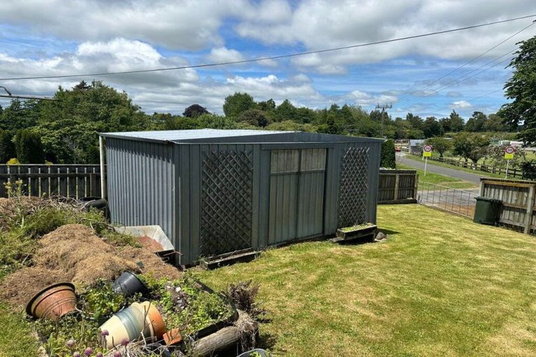 Photo of property in 112 Conway Road, Eltham, 4322